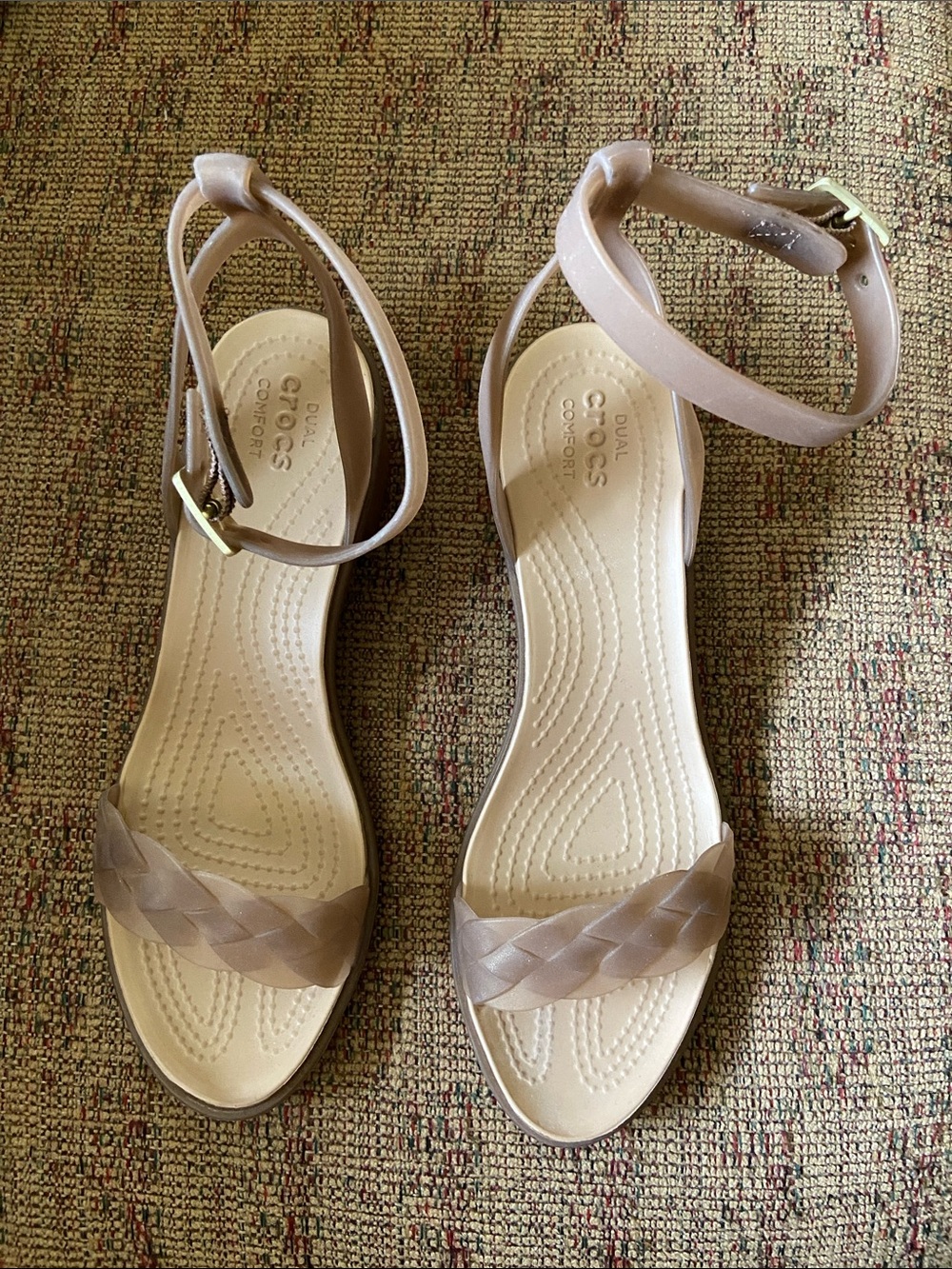 Women’s Crocs Isabella Dual Comfort Heels, Sandals, Size W 7